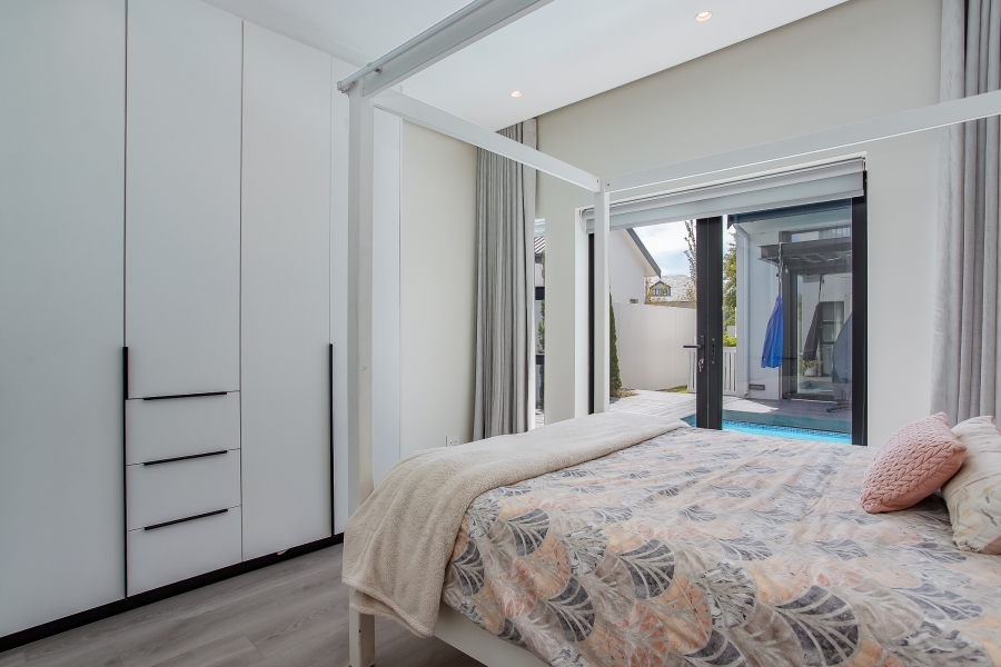 6 Bedroom Property for Sale in Pearl Valley at Val de Vie Western Cape